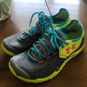 Under Armour Colorful Running Shoes - Size 6